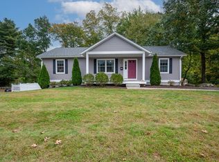 37 Crestwood Dr, Northborough, MA 01532