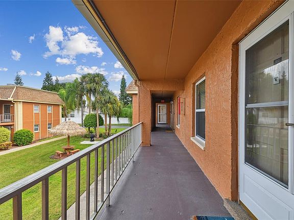 4th image of 12760 INDIAN ROCKS ROAD #910