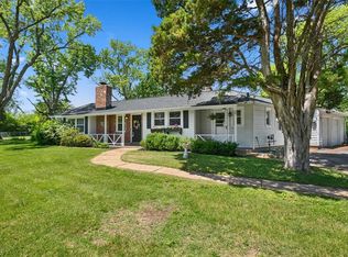 3155 Ringer Rd, Saint Louis, MO 63125
