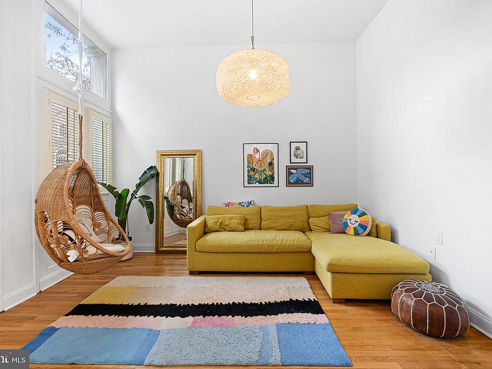 1st image of 210 Church St #1J
