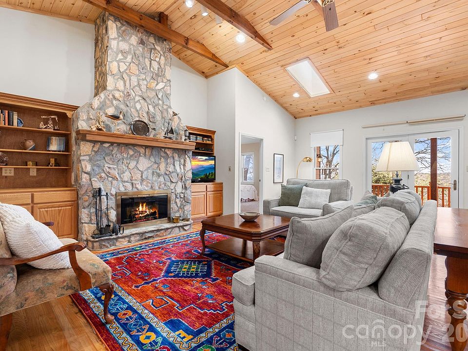 1st image of 114 Little Sugar Ln #277