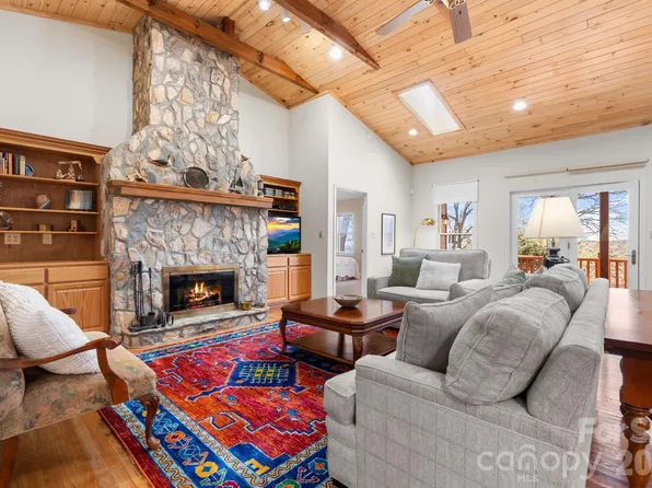 114 Little Sugar Ln #277, Banner Elk, NC 28604