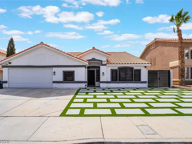 9171 W Viking Rd — Photo 5