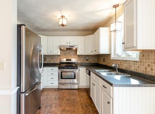 6 Standish Way APT 03, Amherst, NH 03031