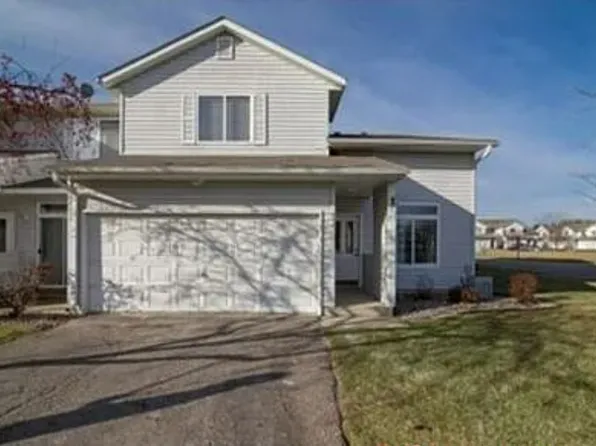 604 Roundhouse St, Shakopee, MN 55379