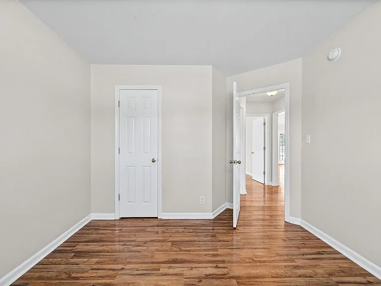 3865 Roscommon Way — Photo 18