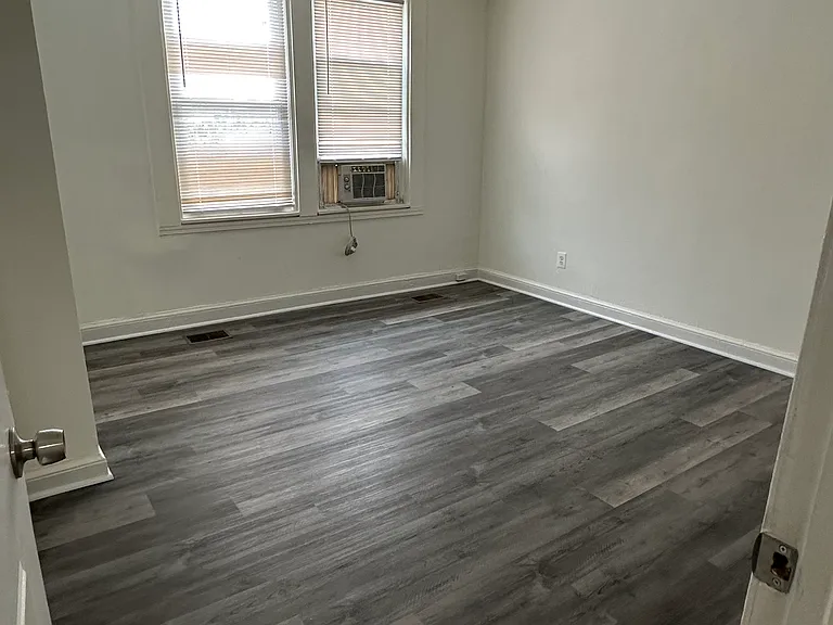 2814 Pomeroy Rd SE #2 — Photo 5