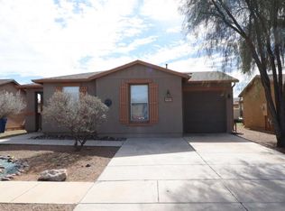 8305 W Redshank Dr, Tucson, AZ 85757