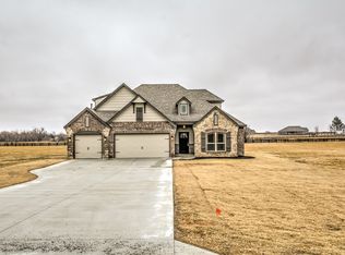 7 Arlington Dr, Ramona, OK 74061