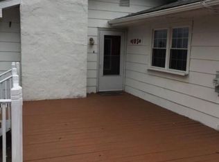 105 Spring Ln, Tobyhanna, PA 18466