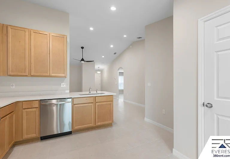 12 Llovera Pl #A — Photo 15