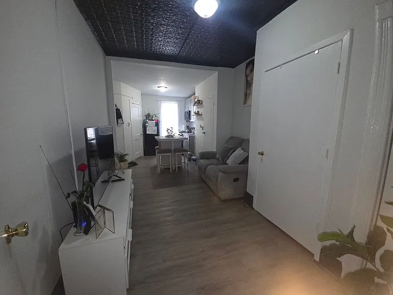 6112 John F Kennedy Blvd #3 — Photo 3
