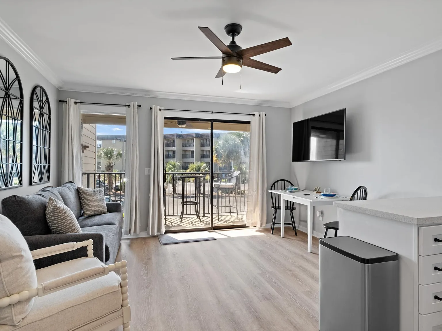 1 bed, 540 sqft, $1,700 — Photo 3