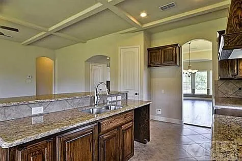 12231 Jackson Creek Dr — Photo 4