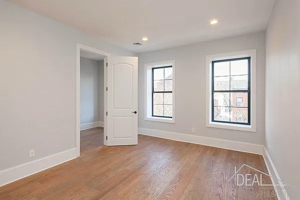 Sold by Ideal Properties Group | media 9