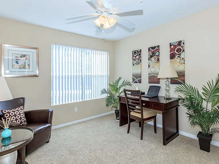 240 Avenida Vis — Photo 30