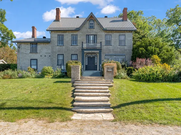 202 Main St, Kingston, ON K7K 5S3