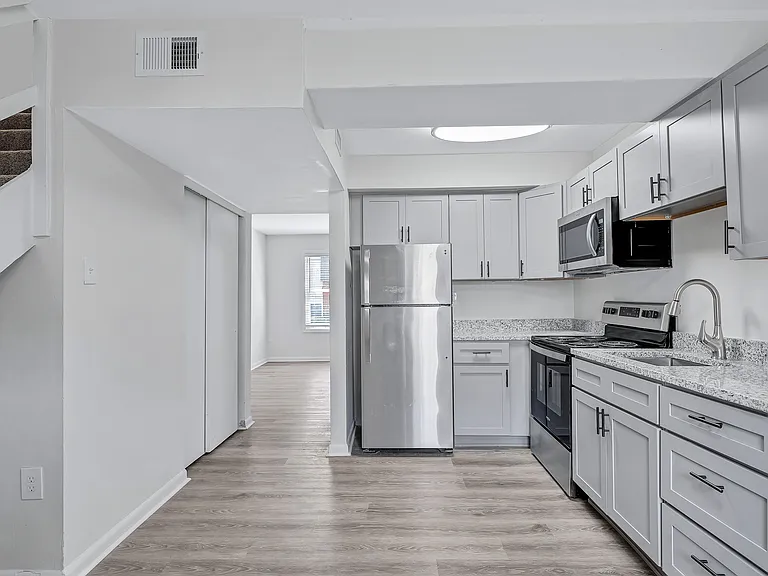 Twin Rivers Townhomes — Photo 8
