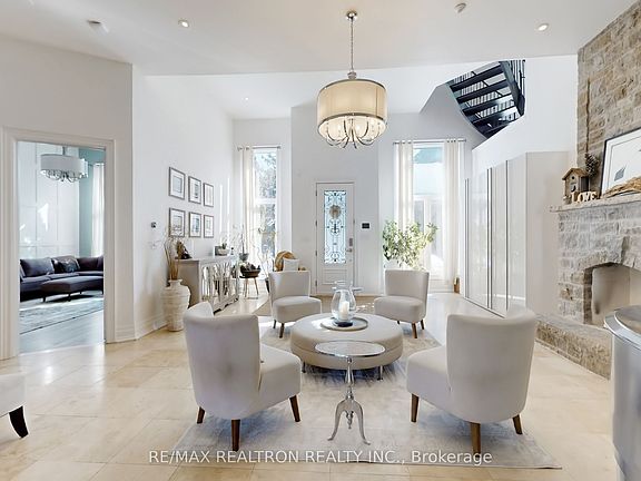 5th image of 378 Old Bloomington Rd