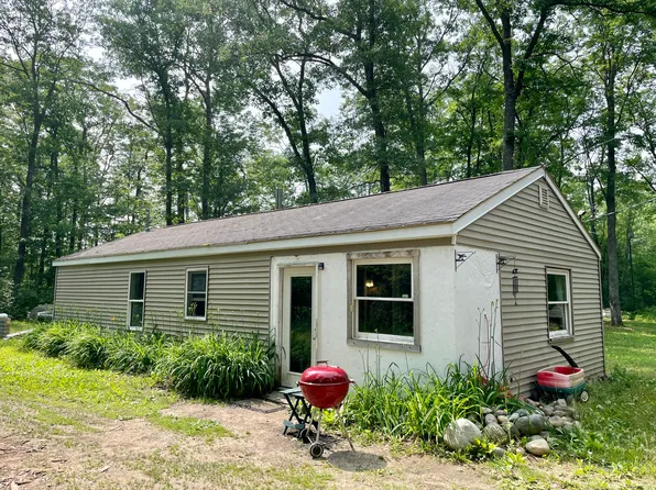 5961 Grandview Rd, Lewiston, MI 49756