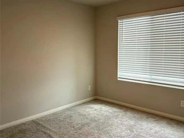 7456 W Diablo Dr — Photo 12