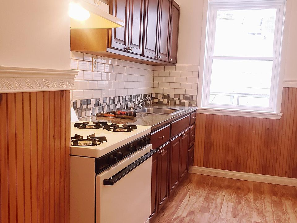 1st image of 8405 14th Ave Floor 1