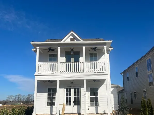 1705 Farmstead Dr Unit 80, Hixson, TN 37343