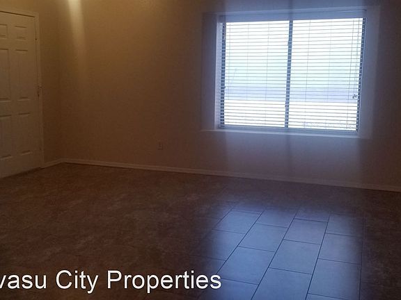 5th image of 3040 Sombrero Dr #101