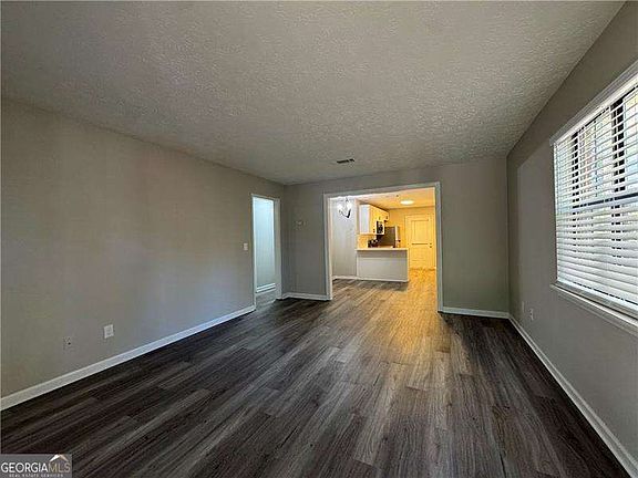 3rd image of 1959 Patterson Ct
