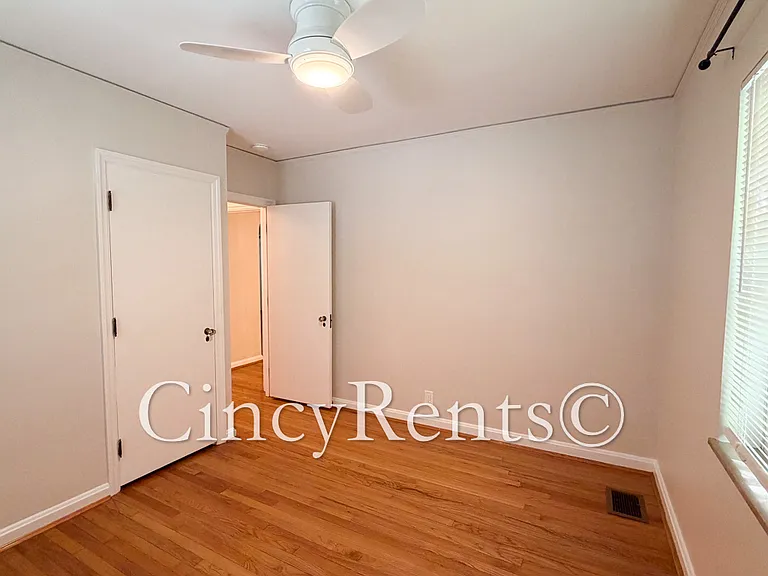 1110 Delta Ave #1 — Photo 19