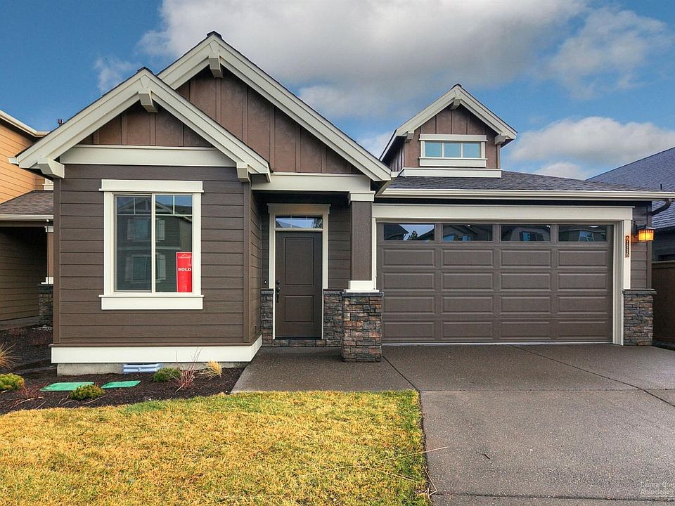 1st image of 884 NE Steins Pillar Dr Lot 94