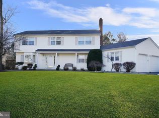 16 Dobson Rd, East Brunswick, NJ 08816