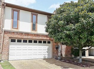 114 Phanturn Ln, Bellaire, TX 77401