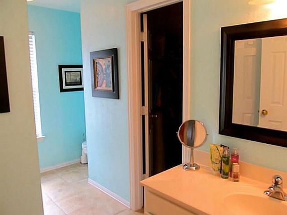 5th image of 5921 Blue Spruce Ln