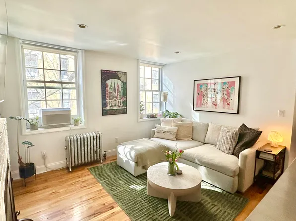 20 Commerce Street image 1 of 10