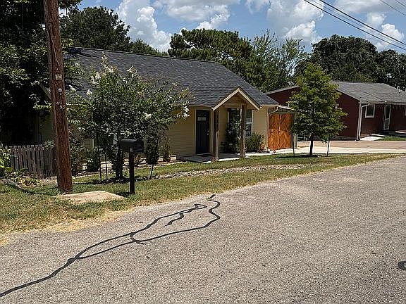 2nd image of 114 Ricky Rd