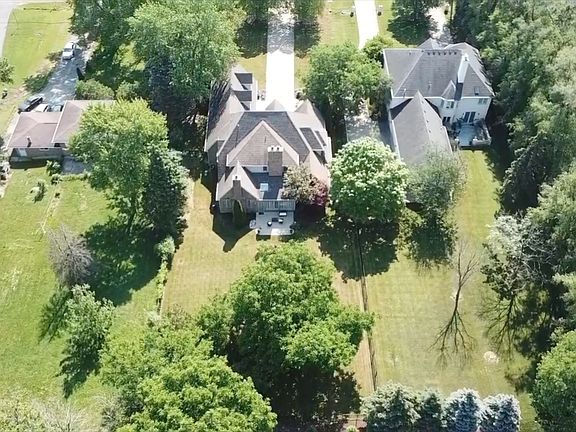 5th image of 5926 Western Ave