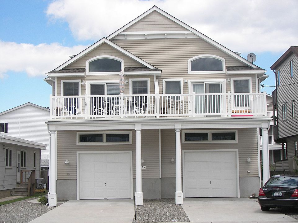 Charming south-end townhouse