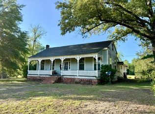 424 Clifton St, Camden, AL 36726
