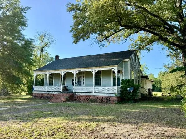 424 Clifton St, Camden, AL 36726