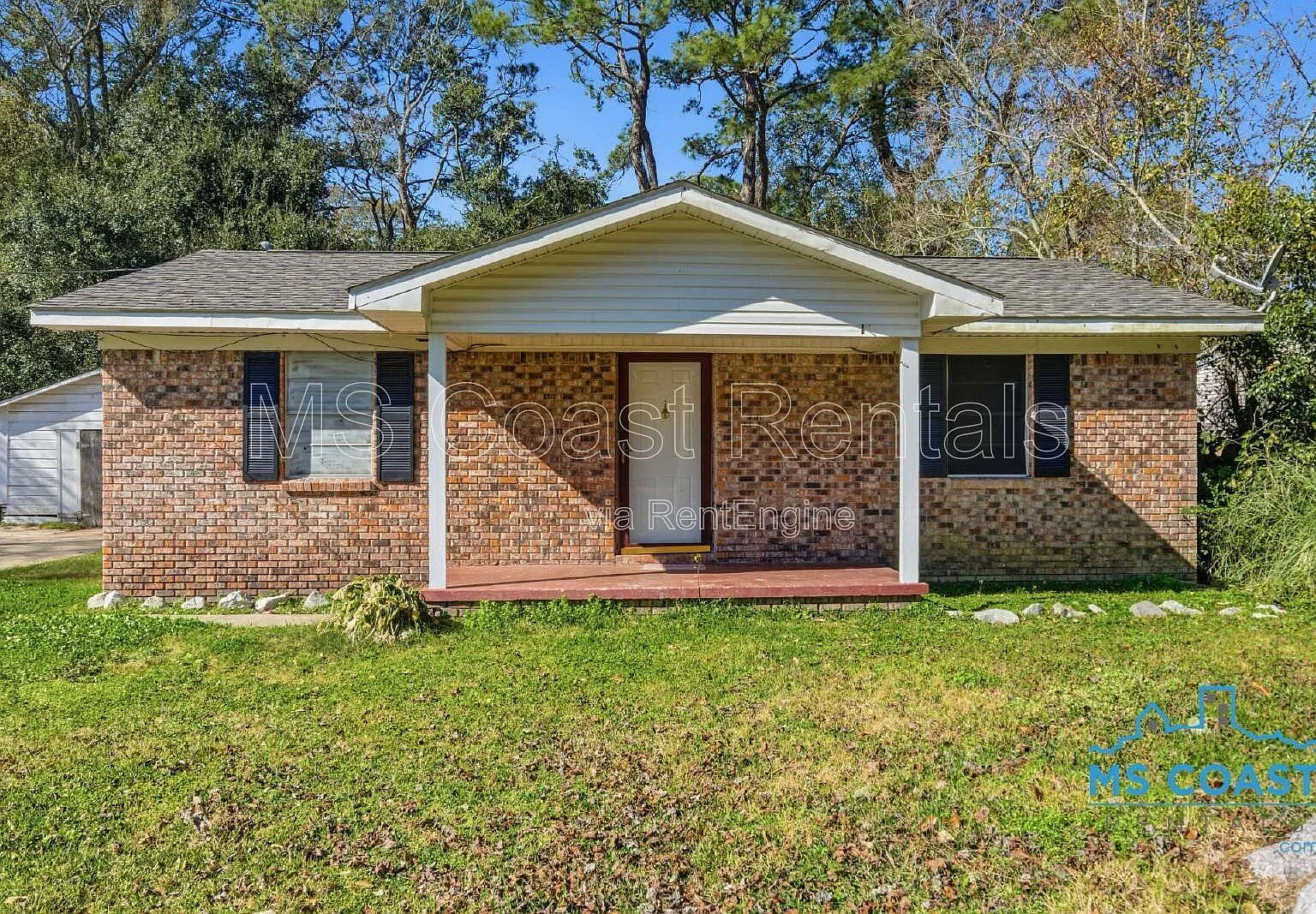 3 bed, 2.0 bath, 1404 sqft, $1,549 — Photo 1