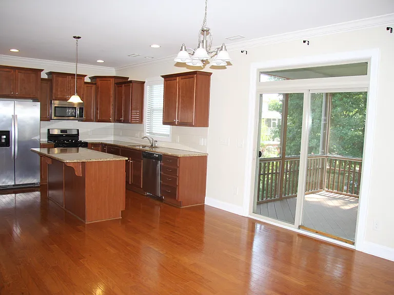 4116 Collamer Dr — Photo 10