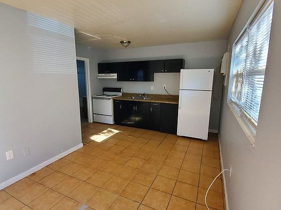 3rd image of 9815 N 10th St #7410410