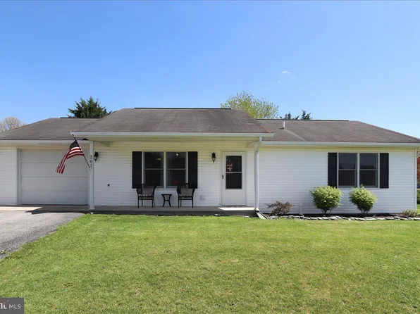 261 Pattison Dr, Shippensburg, PA 17257