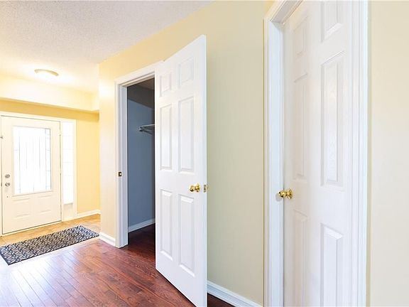 3rd image of 76 Cedarville Dr