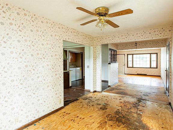 2nd image of 7831 Nina St