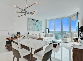 Paramount Miami Worldcent, Miami, FL 33132