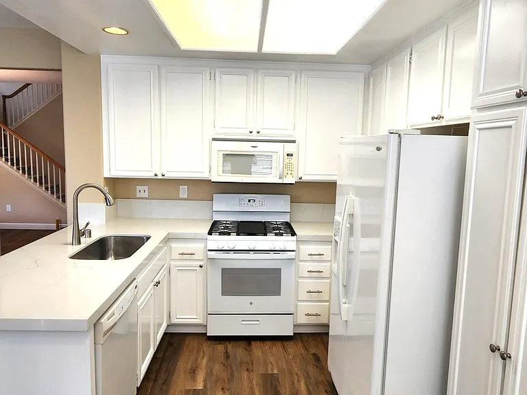 609 Paseo Rio — Photo 8
