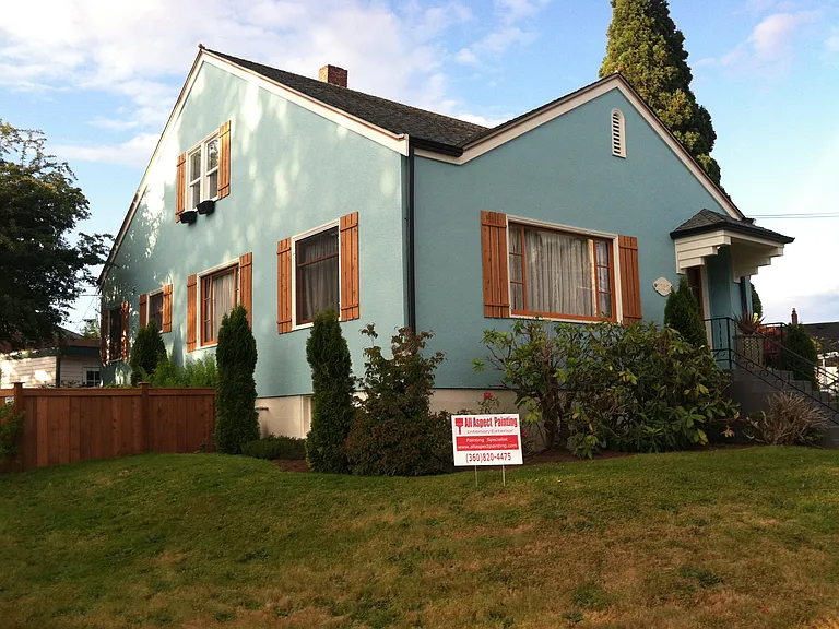 2732 Eldridge Ave — Photo 2