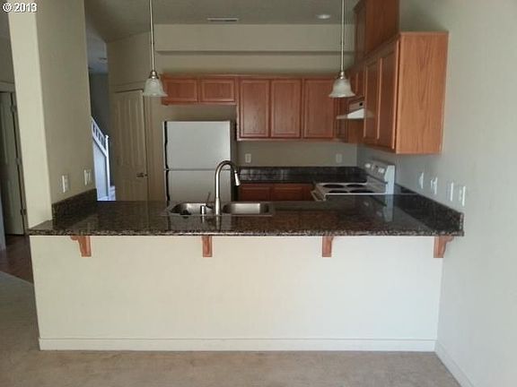 5th image of 7325 NE 56th St